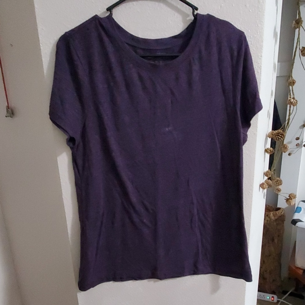 Purple Old Navy T-shirt